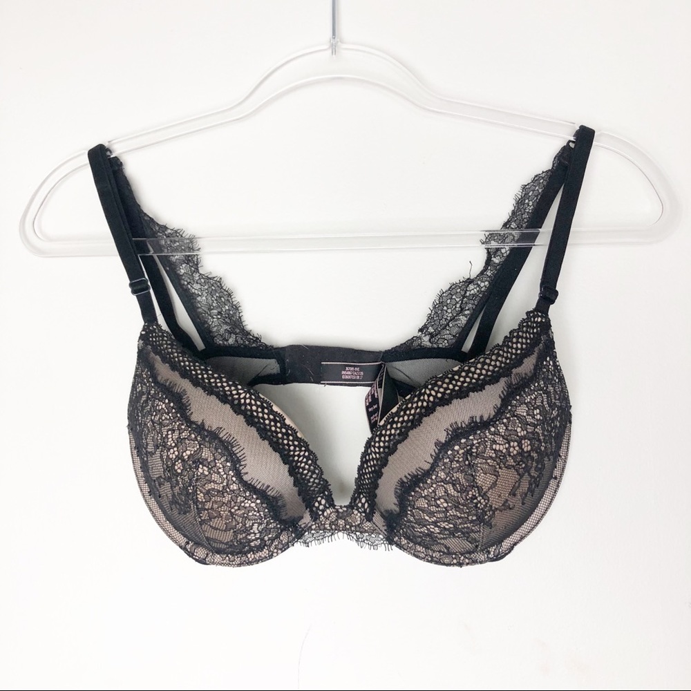 Victoria’s Secret Very Sexy Push-up Bra 32D